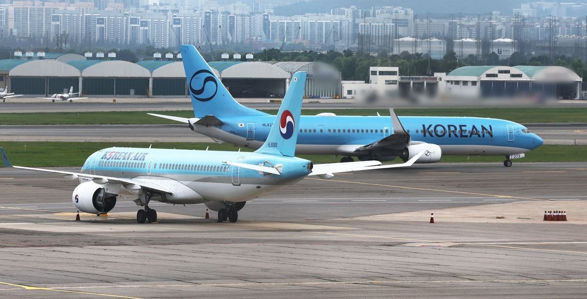 공항 청사 내부