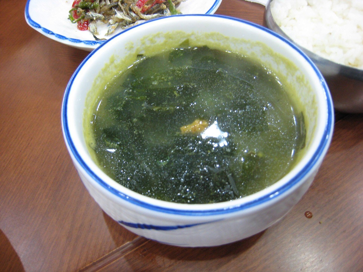 미역국 (자료사진, 사진: karendotcom127 / CC BY 2.0, 위키미디어 공용). 사연 속 미역국이 아니에요